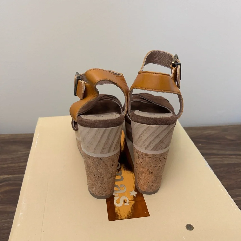 Cubanas Brown and Tan‎ Wedge Sandals heels size 38